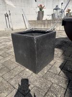 2 hochwertige Pflanzkübel / Blumentöpfe anthrazit-schwarz, c