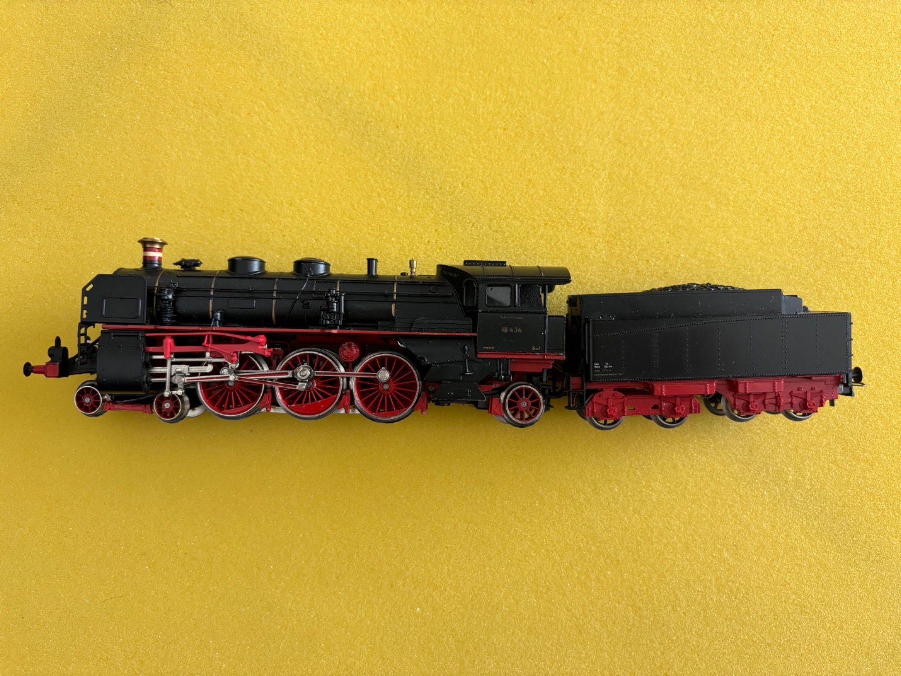 Märklin Modellini di ferrovie: Marklin 33184 Dampflok BR18 = – Usato da Hauterive NE venduto da eriamch