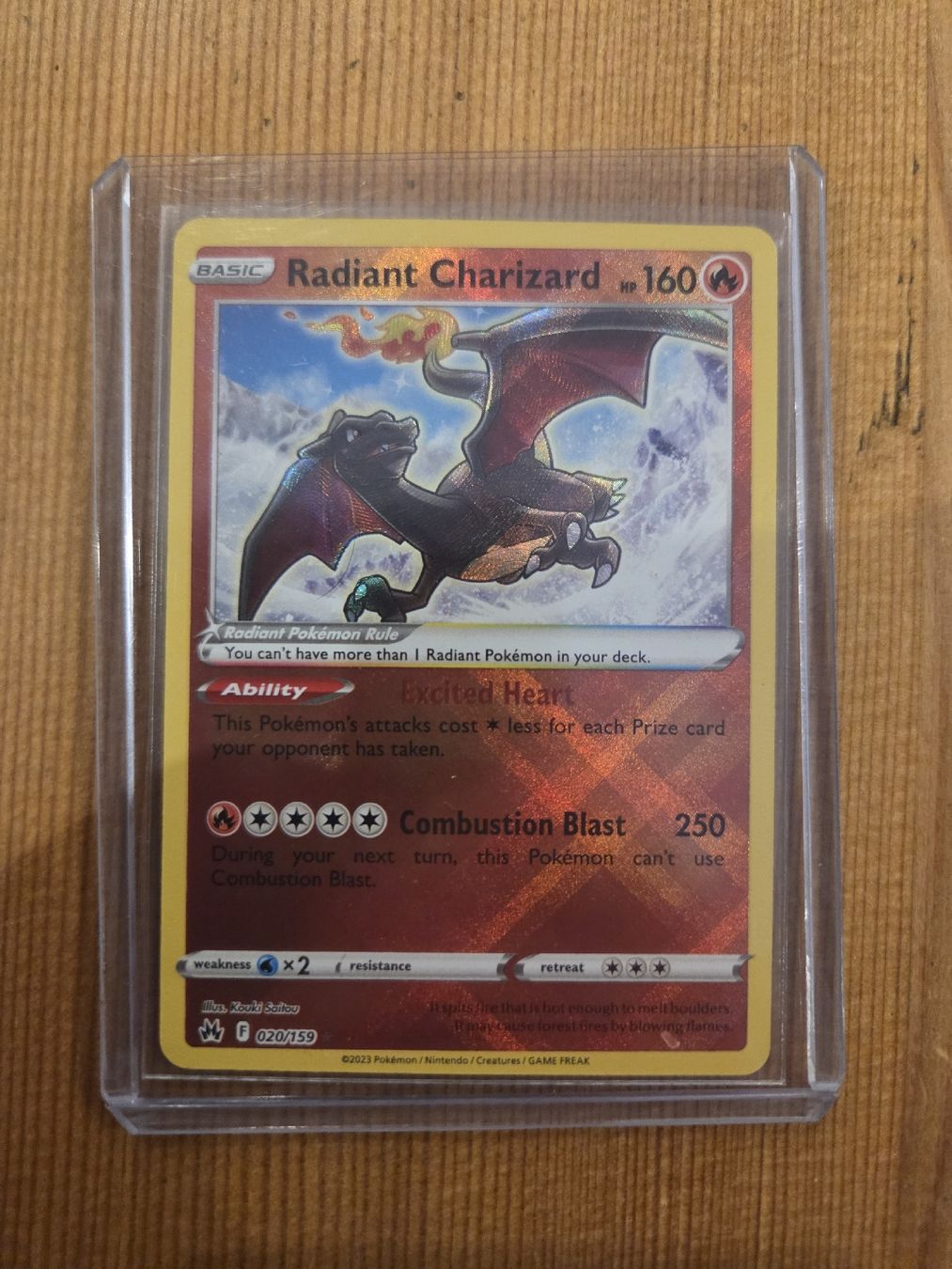 Pokémon Carte collezionabili: Carte pokémon Radiant Charizard  – Usato da Champex-lac venduto da PokeTop