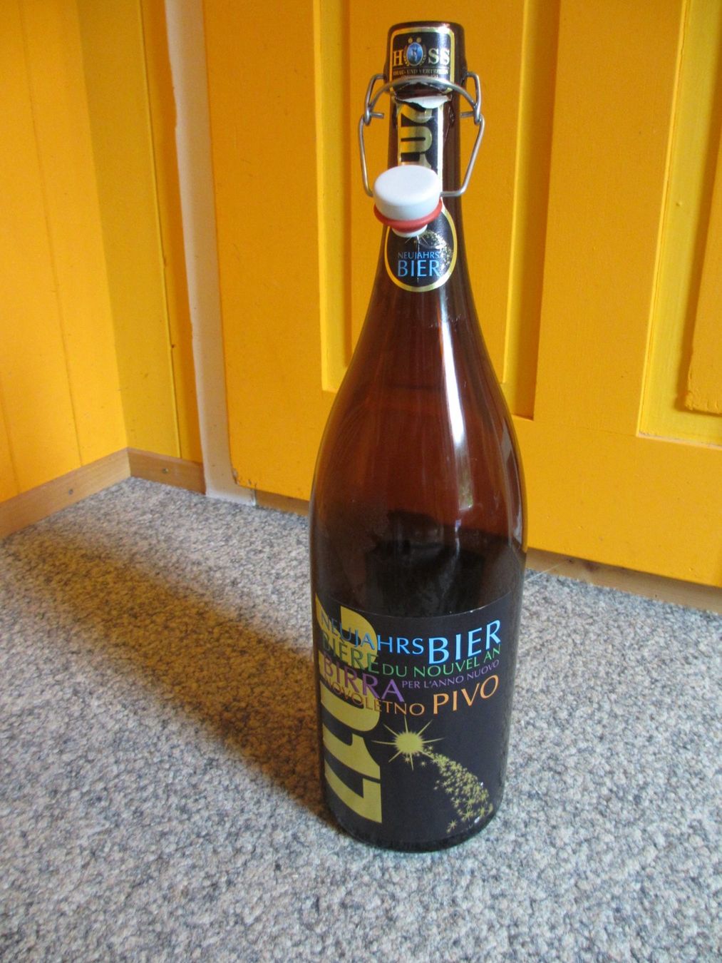 Gläser, Krüge & Flaschen: Bierflasche leer mit Bügel -  3 Liter – Gebraucht aus Herisau von fan_h9qj 2