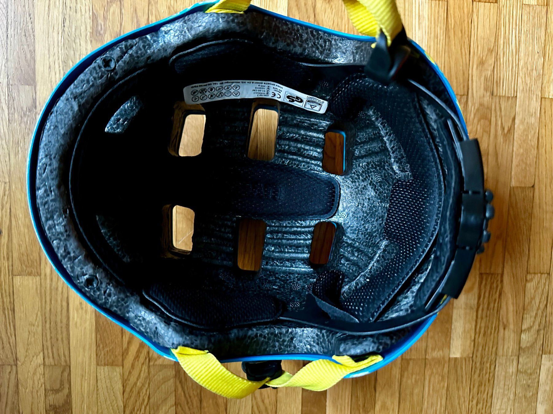 Uvex Helme: UVEX kinder velo helm 51-55cm – Gebraucht aus Lausanne von brixton 4
