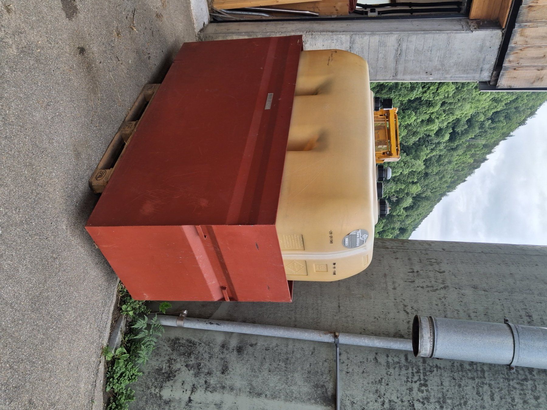 Altro in Utensili da giardino: Heizöltank 2000l – Usato da Raperswilen venduto da Arcas1987 1