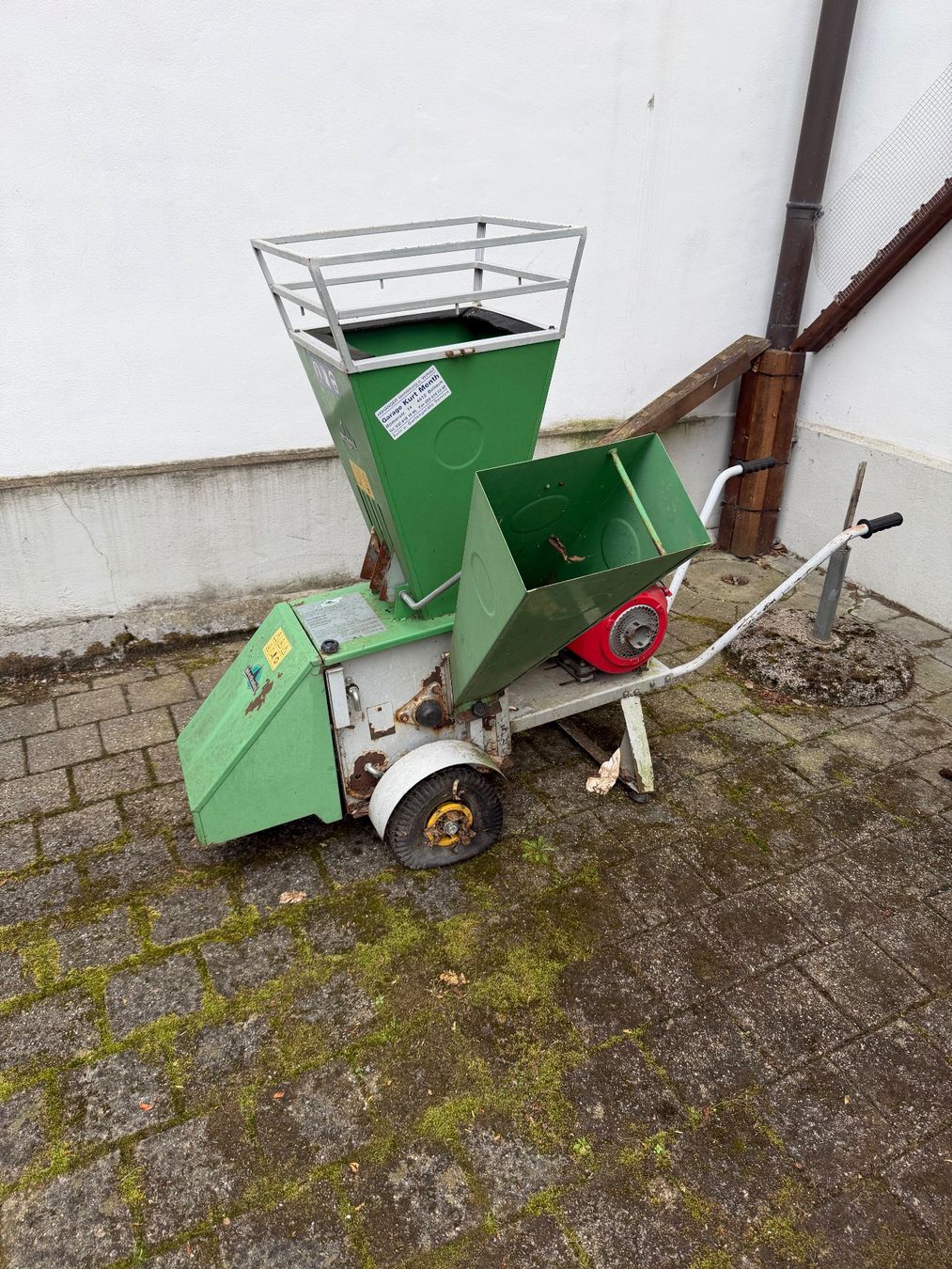 Déchiqueteuse: Bioschredder 4000 PRO Benzin-Häcksler – D'occasion à Solothurn par G_Frei