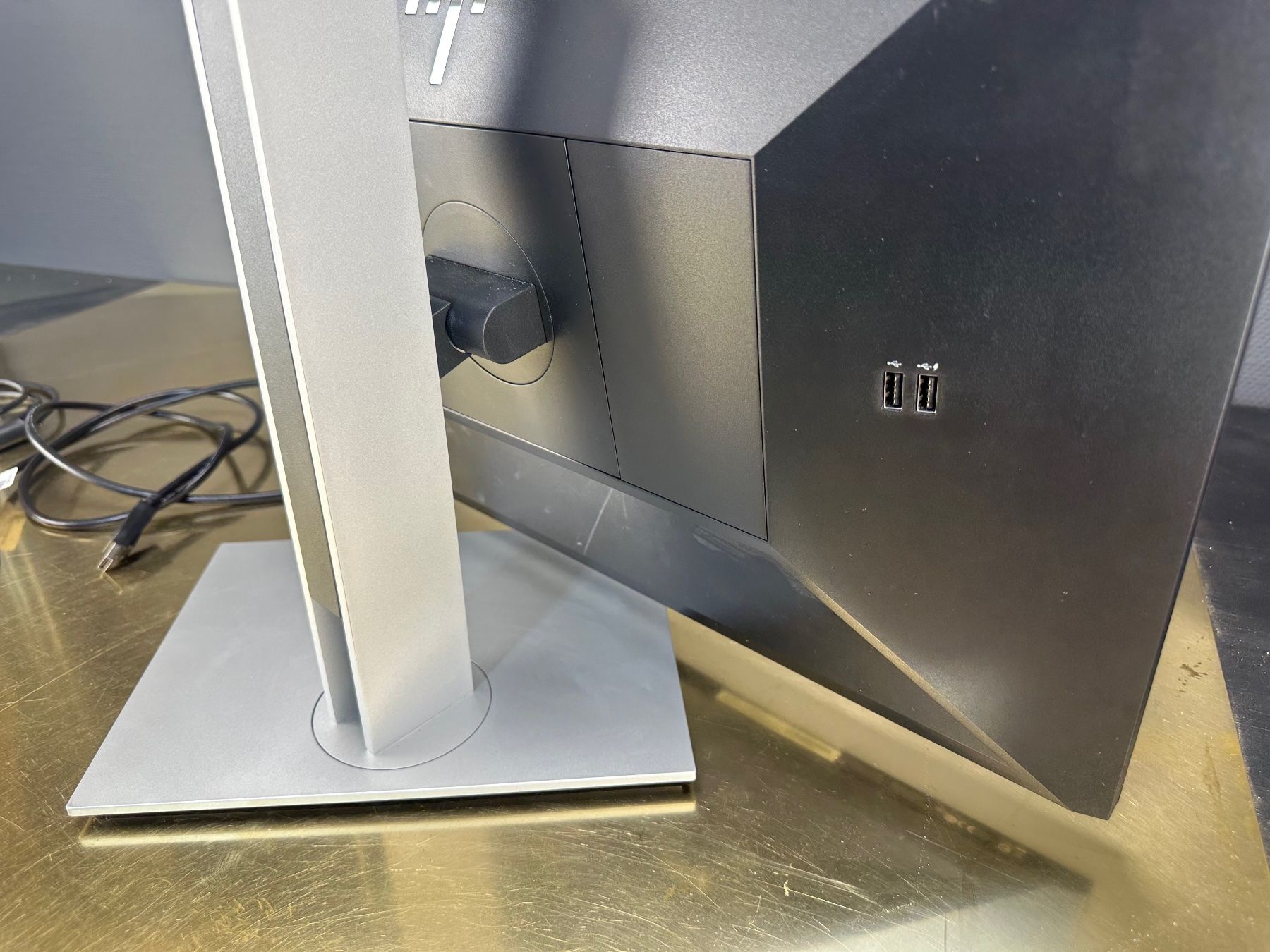 Hewlett Packard Monitor: Bildschirm, HP E24i G4 #3 – Usato da Laufenburg venduto da Sirluger 4