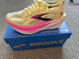 Brooks Hyperion Max 3, Carbon-Laufschuhe,  Gr. 37.5 -  neu!