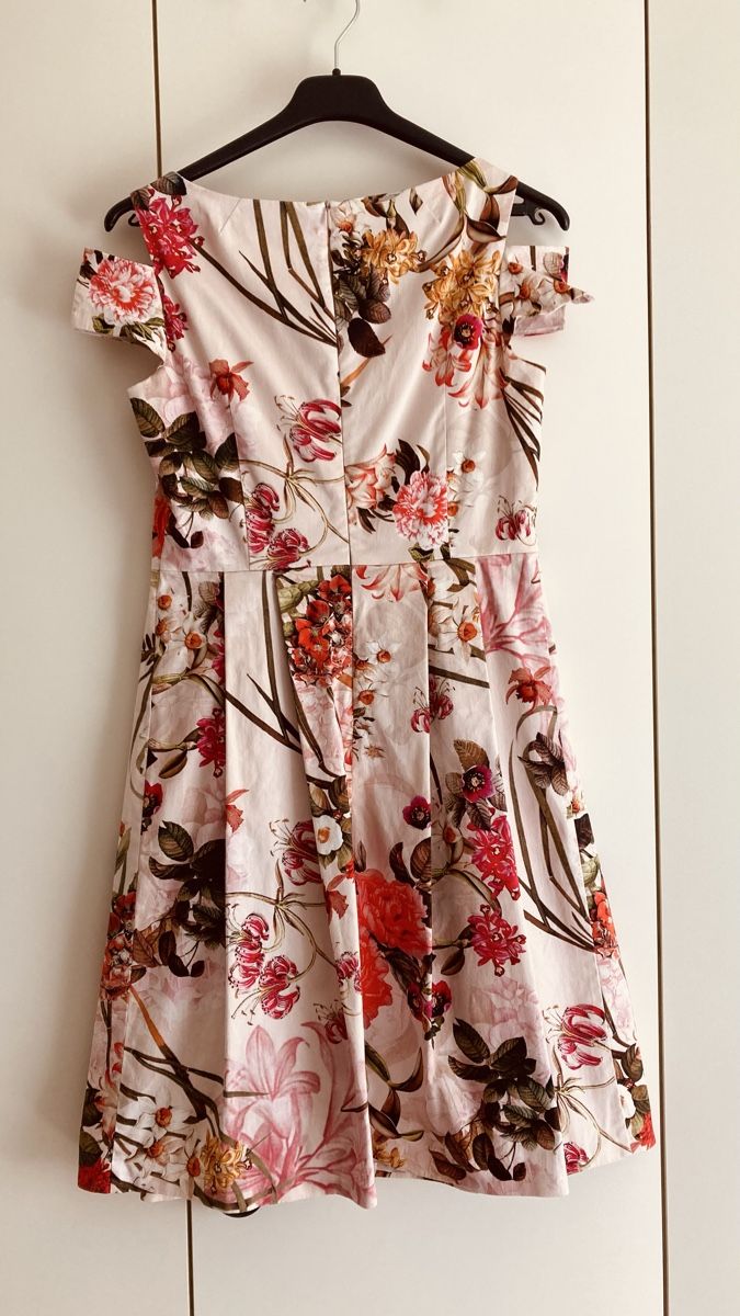 Comma Vestiti: Damenkleid comma, – Usato da Brüttisellen venduto da sinacat1 1
