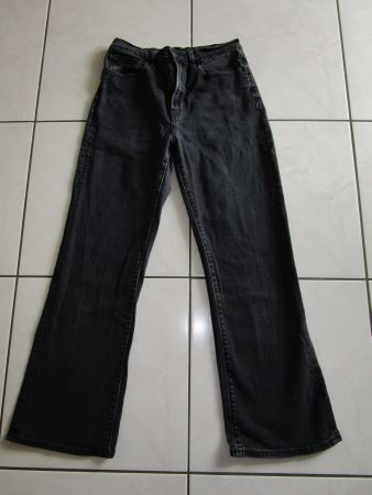 Jeans Uniqlo Gr. W 28 schwarz