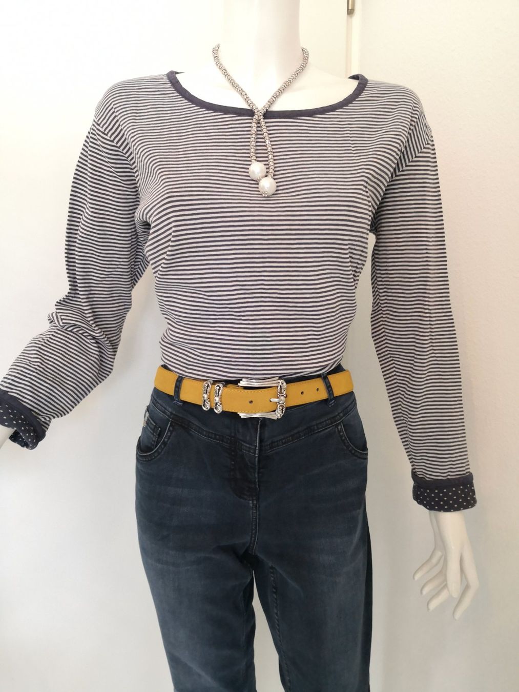 Pullover & Sweatshirts: 🤩MODDISON PULLOVER BLAU-WEISS GESTREIFT – Gebraucht aus Olten von Naja-Twins-Twins 3