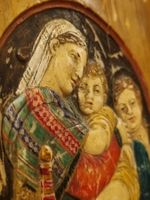Antiker Relief „Madonna Raffael“, Holzrahmen