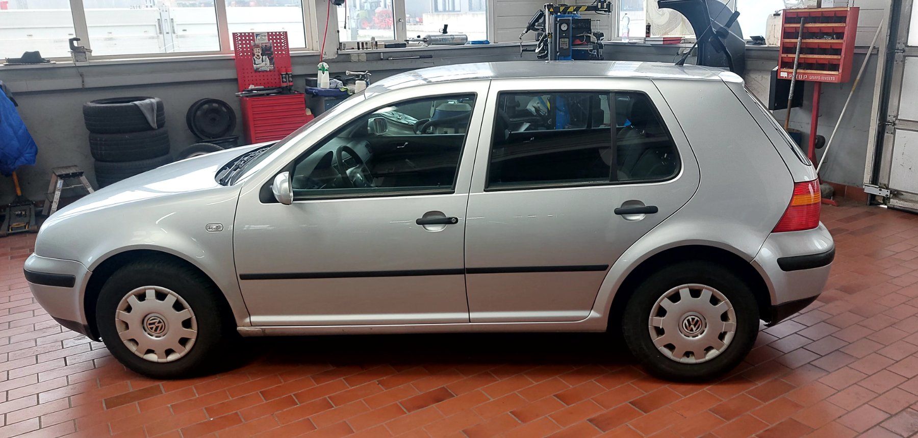 VW Automobili: VW Golf 1.6 mit Rest MFK 03.2024 – Usato da Weite venduto da Auto_Plattis 3