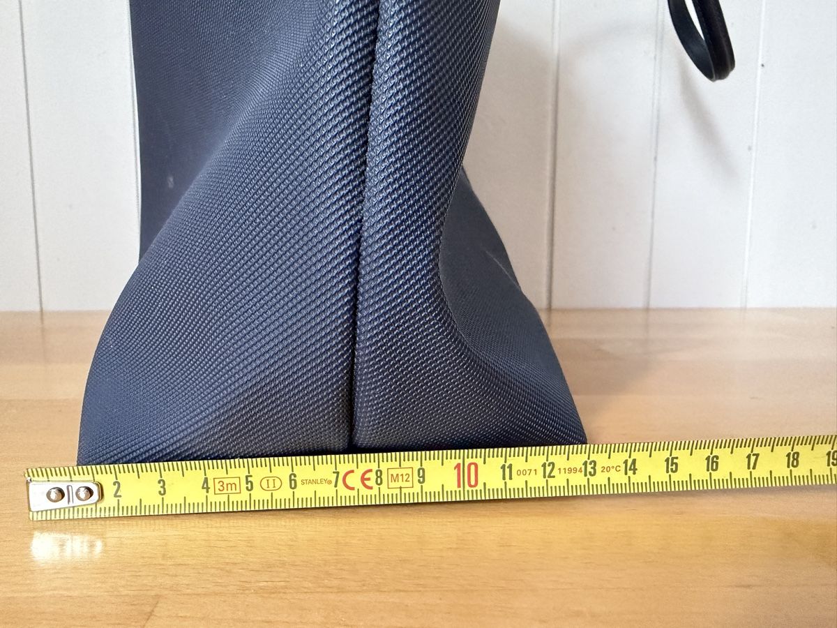Lacoste Sacs: Lacoste Shopper dunkelblau ca. 36cm – D'occasion à Thun par 92cLaudi 5