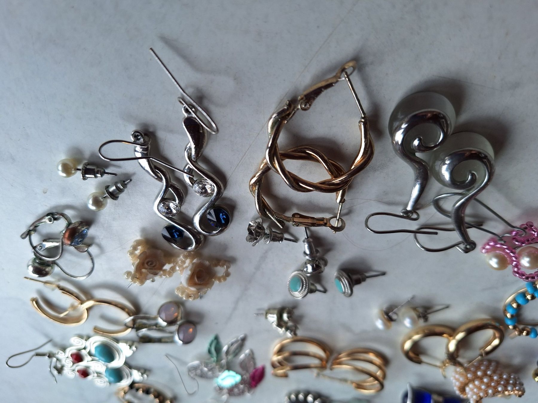Altri gioielli: MODESCHMUCK 26 PAAR OHRSTECKER – Usato da Huttwil venduto da Kunterbuntli 3