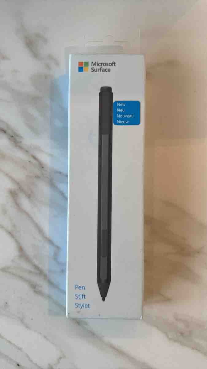 Microsoft Notebook: Microsoft Surface Pro 6 i5 8GB 256GB mit Type Cover + Stift – Usato da Oberkirch LU venduto da cko93 1