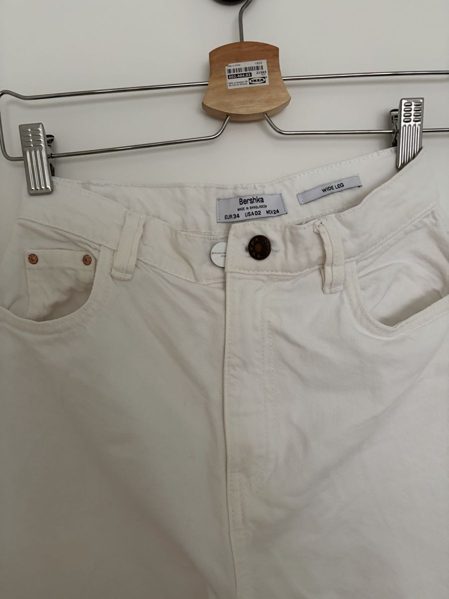 Bershka Jeans: Denim White Wide Leg Jeans – Usato da Zürich venduto da cha_l8t5 2