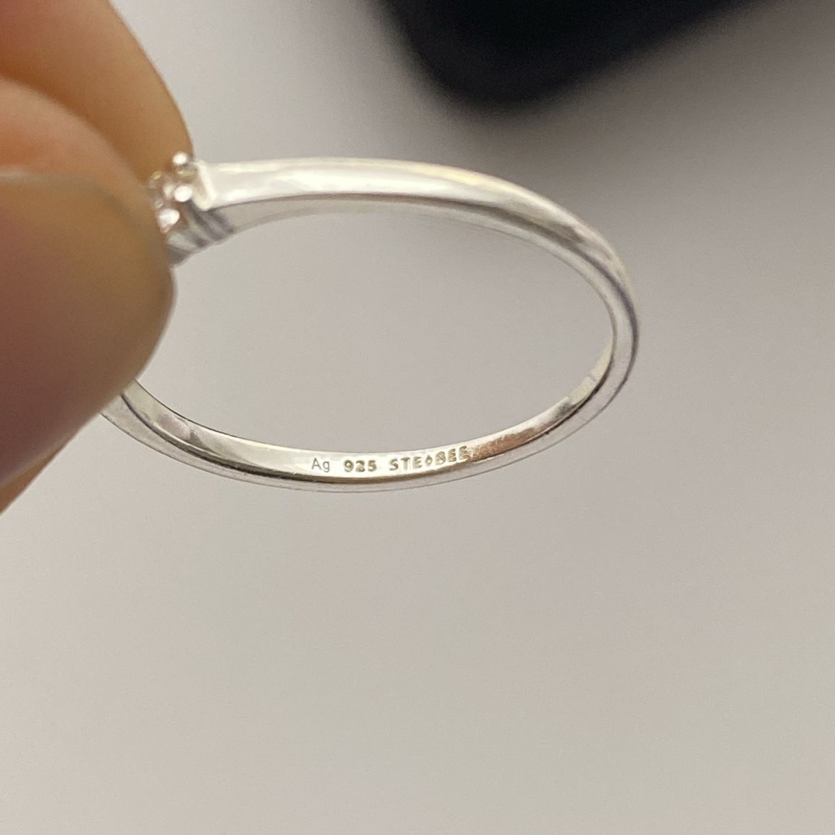 Anelli: Silber 925 Solitär Band Ring Zircon – Nuovo (secondo la descrizione) da Givisiez venduto da dor_xb9k 1