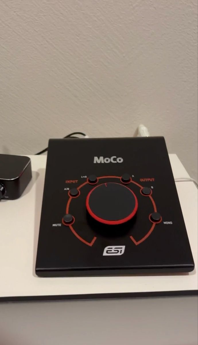 Sistema di controllo: ESI MoCo – Monitor Controller – Nuovo (secondo la descrizione) da Emmetten venduto da mixwave
