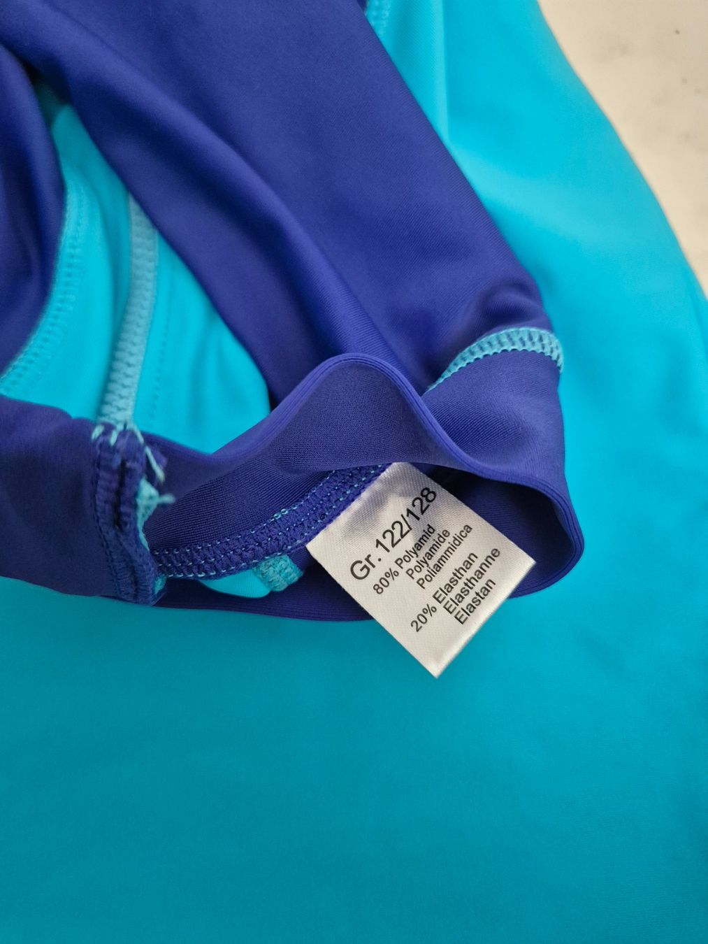 Costumi da bagno: UV Tshirt Grösse 122/128 – Usato da Pfäffikon SZ venduto da Ka6ka 1