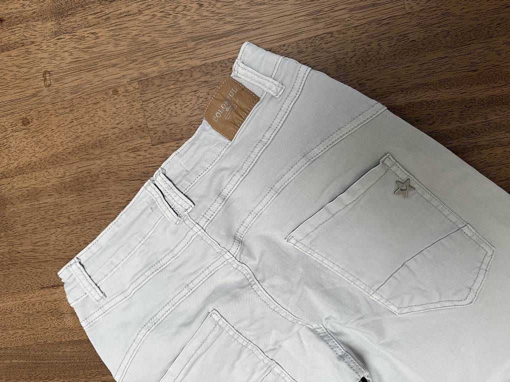 Hosen: Capri Hose - hellgrau - 34 – Gebraucht aus St. Niklausen LU von Sundy01 1