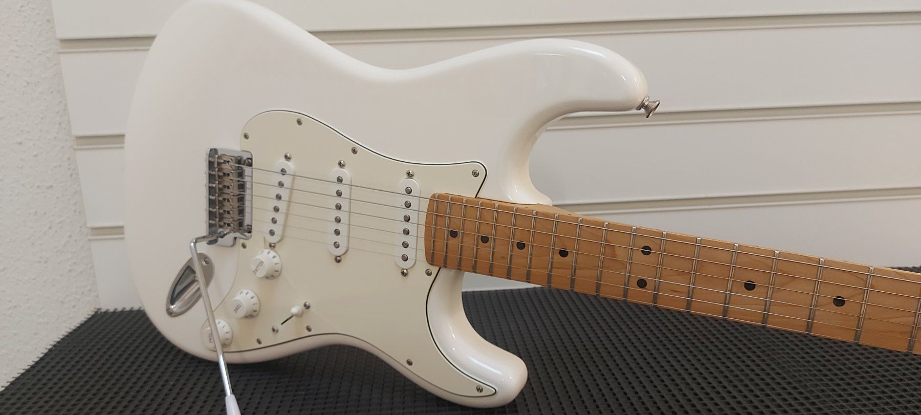 Fender Strumenti musicali: Fender Stratocaster Mexico 2018 frisch ab service – Usato da Glattbrugg venduto da Swissmusik 3