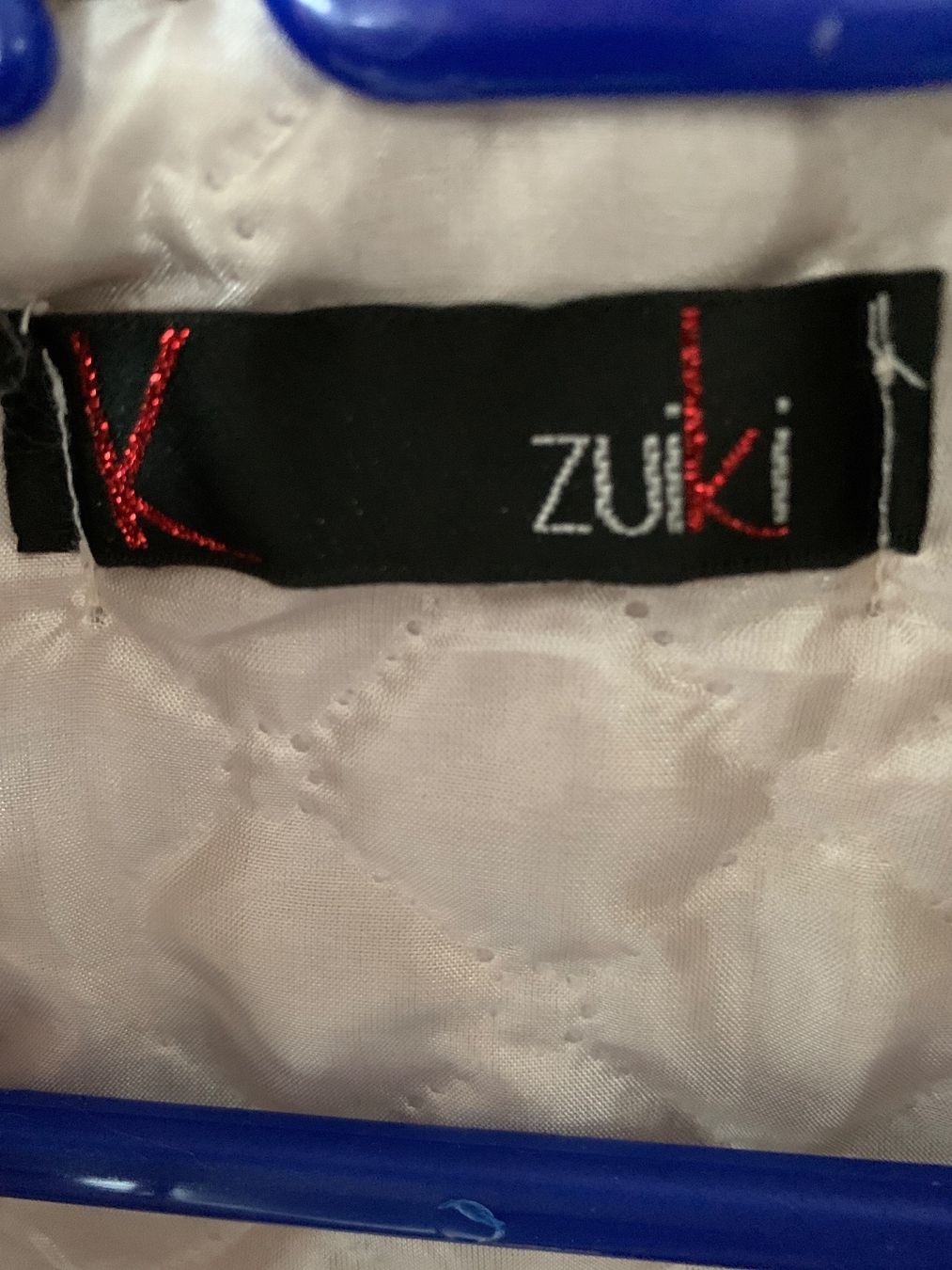 Gilets & Westen: Gilet Gr. 40 – Gebraucht aus Zuzwil SG von Ibohaus 1