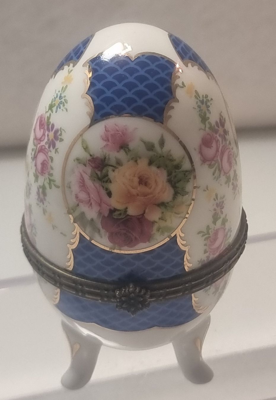 Barattoli: antikes LIMOGES Schmuck Ei Dose handbemalt Goldrand – Usato da Dürnten venduto da Bachtelrider_ 1