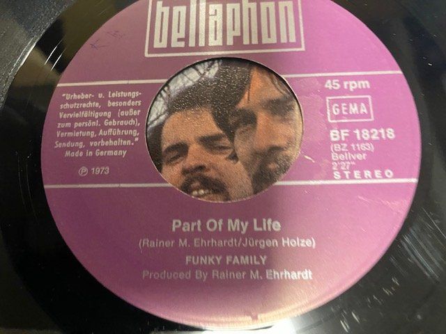 Dischi in vinile: Funky Family – Usato da Aarwangen venduto da Jukebox3 4