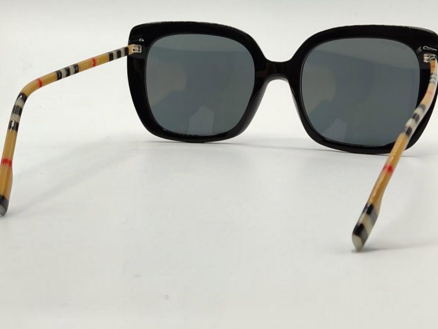 Burberry Brillen & Gläser: Burberry - B 4323 - Sonnenbrille,neu – Neu und originalverpackt aus Bad Ragaz von Coma.67 6