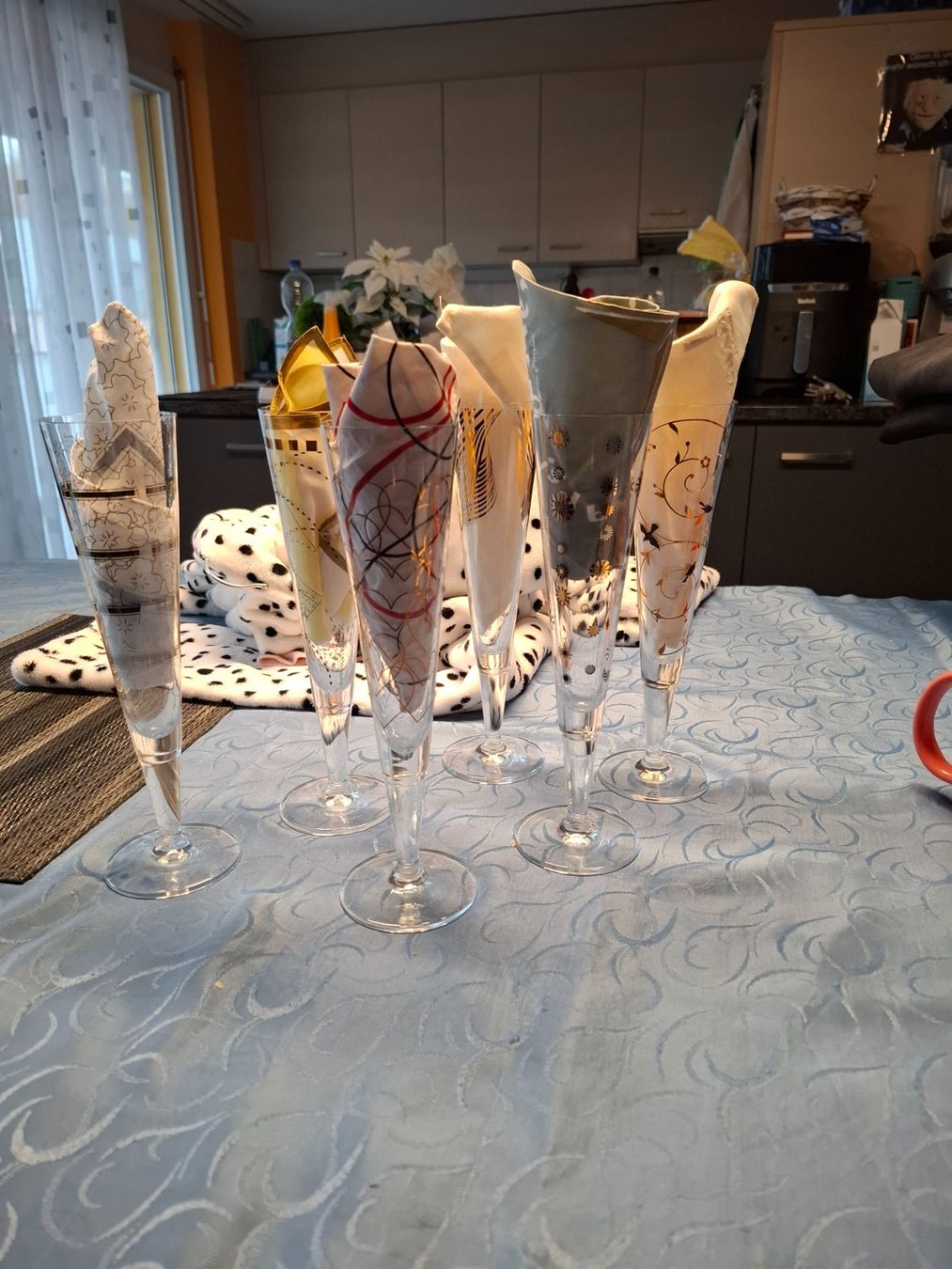 Tutte le decorazioni: 6 Stk. Champagner Floeten – Usato da Elsau venduto da beatles610