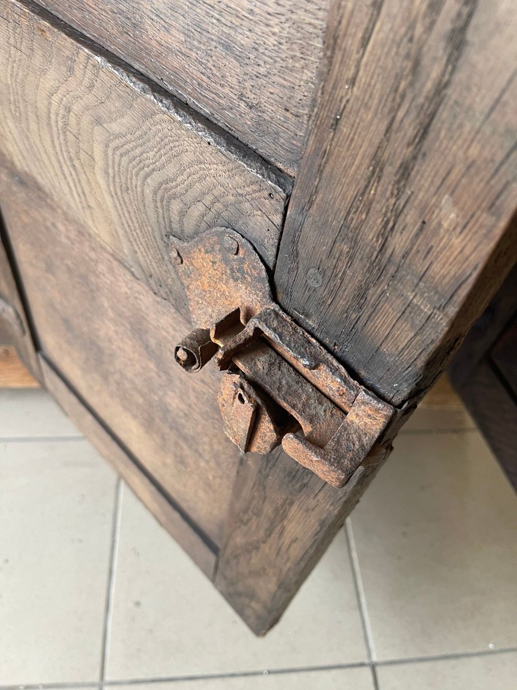 Cassettiere: SCH425 Antik Sideboard Kommode Kleineschrank – Usato da kraiburg am inn venduto da Vintage-Living 5