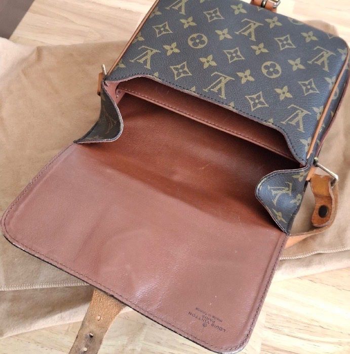 Louis Vuitton Taschen für Damen: Louis Vuitton Cartouchiere Crossbody Medium Monogram Canvas – Gebraucht aus Aarau von tschitta03 4