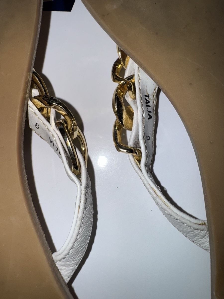 Guess Scarpe da donna: Flip Flop Guess weiss/gold, Gr. 39 – Nuovo (secondo la descrizione) da Zürich venduto da Jen10 6