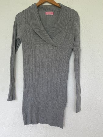 Graues Strickkleid von Miss Sara, Grösse S, Top Zustand!