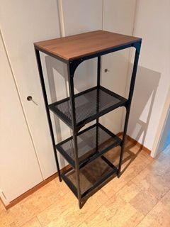 Scaffali: Regal zu industrial style – Usato da Niederönz venduto da Debriefing 1
