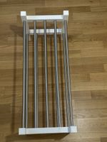 Praktisches Schuhregal für Ordnung im Eingangsbereich!