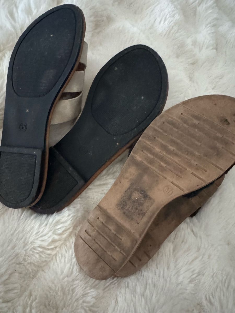 Damenschuhe: Offene Damen Pantoletten 2 Paar  – Gebraucht aus Aarburg von manju2007 1