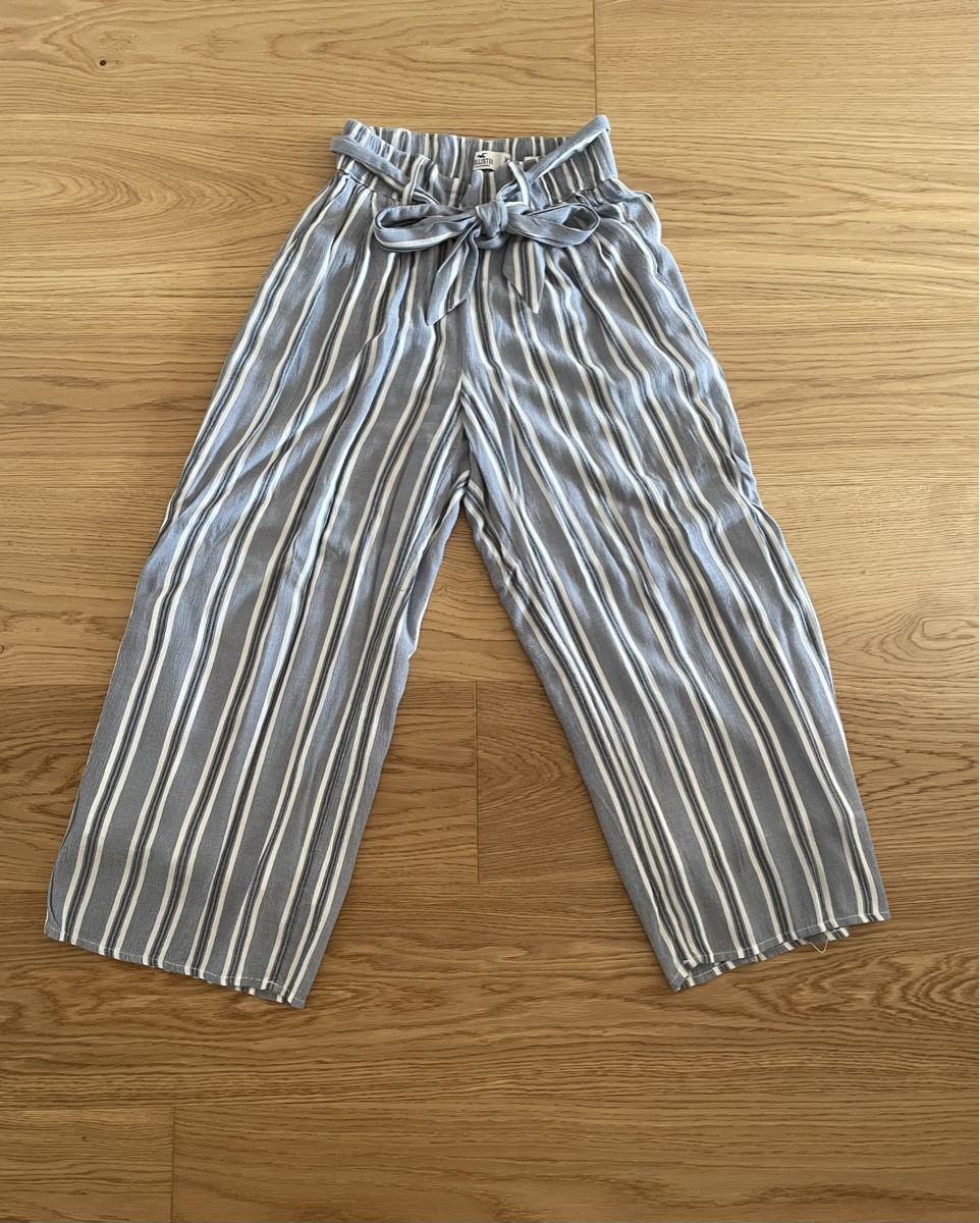 Hollister Pantalons: Sommerhose🩵💙 – D'occasion à Kilchberg BL par ann_kwk5