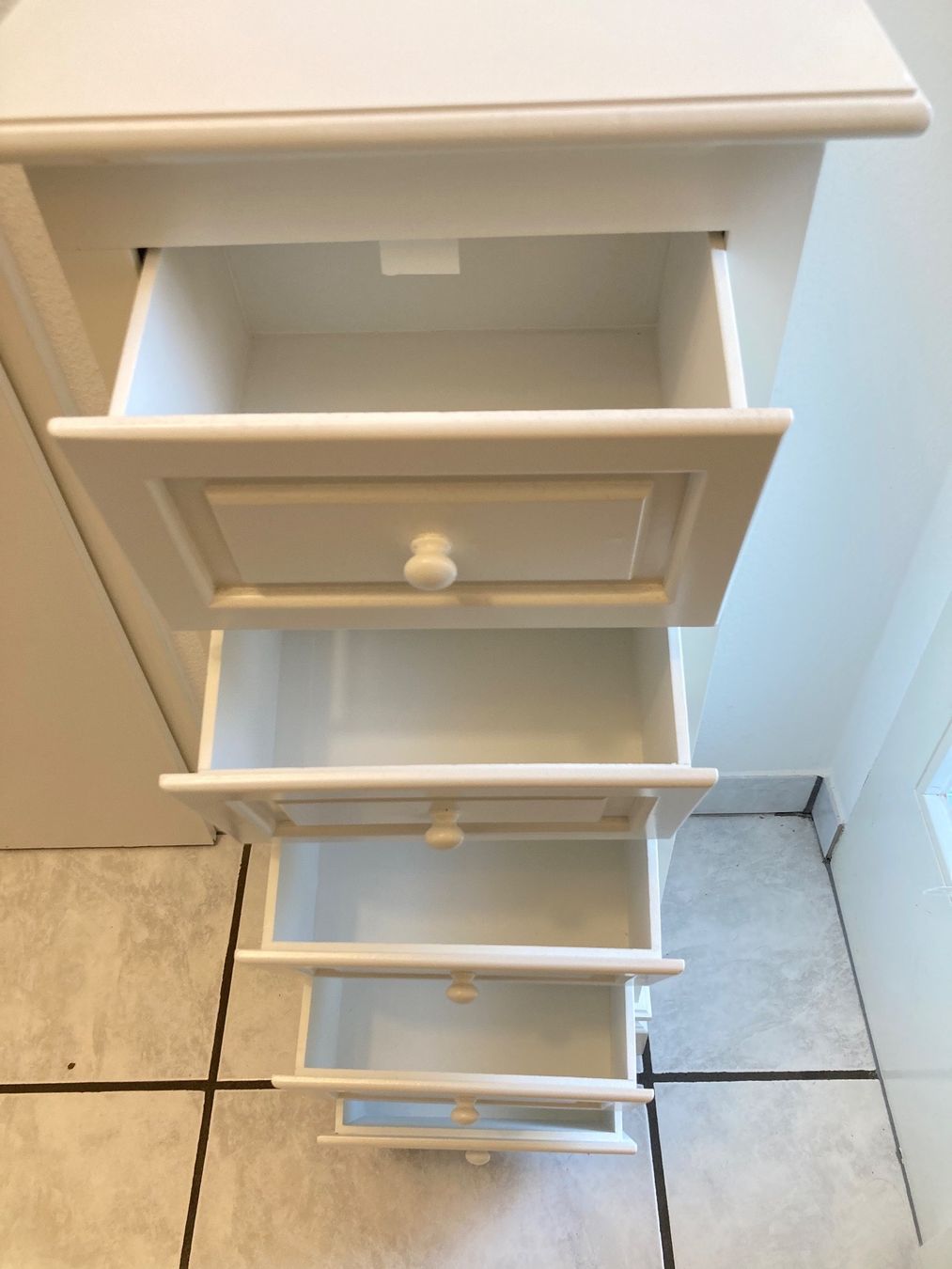 Schränke: Schmaleschrank im Shabby-Chic-Stil – Neu (gemäss Beschreibung) aus Aesch BL von EdelFund 2