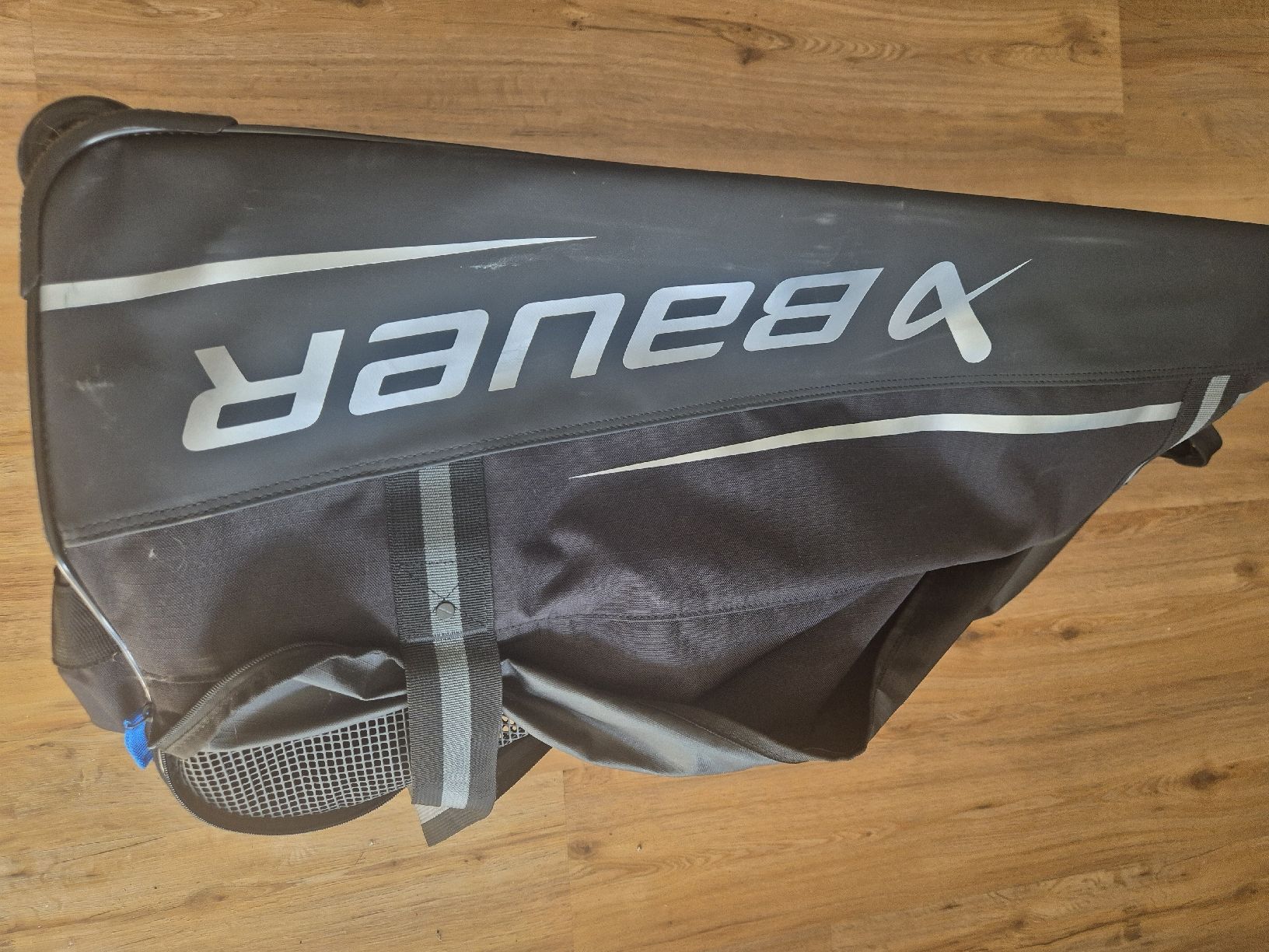 Bauer Borse: Bauer Eishockey Tasche mit Rollen - Top Zustand! – Usato da Gerzensee venduto da xTac_Madara 1