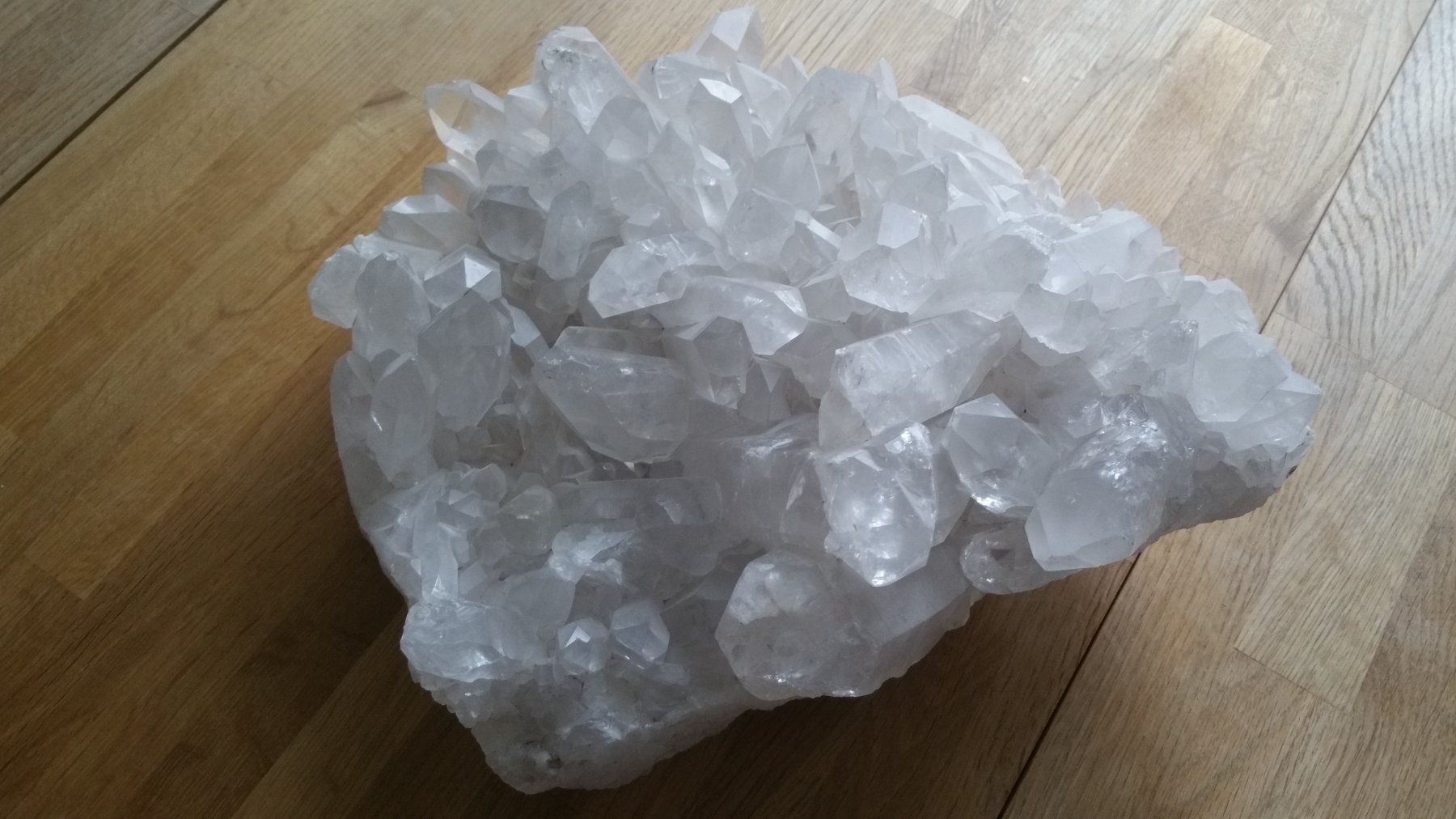 Minerali & Pietre curative: 7kg  bergkristall – Usato da Schmiedrued venduto da juergen350