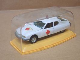 Citroen SM Notarzt Ambulanz - Pilen