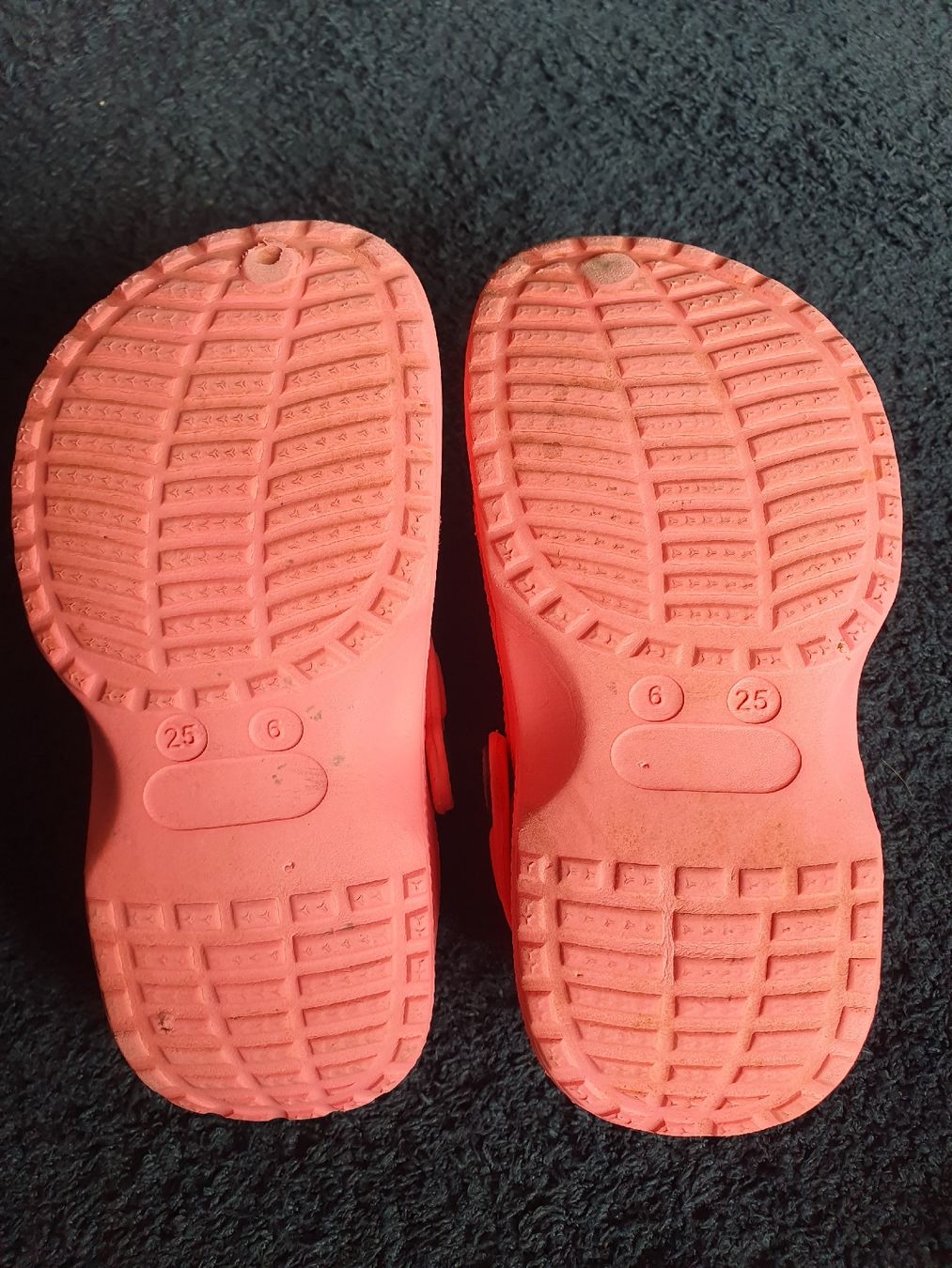 Scarpe per ragazzi: Gartenschuhe, rosa, Grösse 25 – Usato da Zürich venduto da cha_bfl5 1
