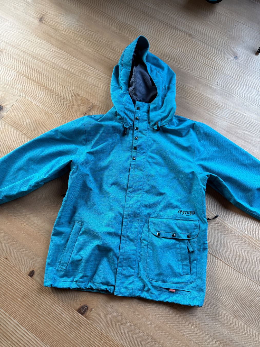 Volcom Giacche: Snowboardjacke Volcom – Usato da Môtier (Vully) venduto da Iljos