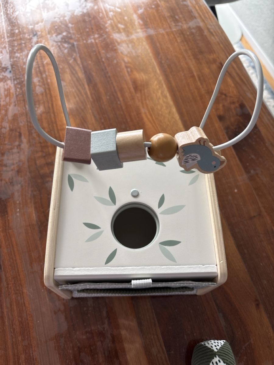 Giocattoli: Activity Cube for Toddlers & Babies! – Nuovo (secondo la descrizione) da Oberengstringen venduto da tal_t5f9 1