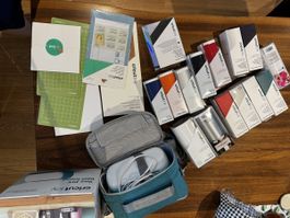 Cricut Joy Schneideplotter mit viel Zubehör 