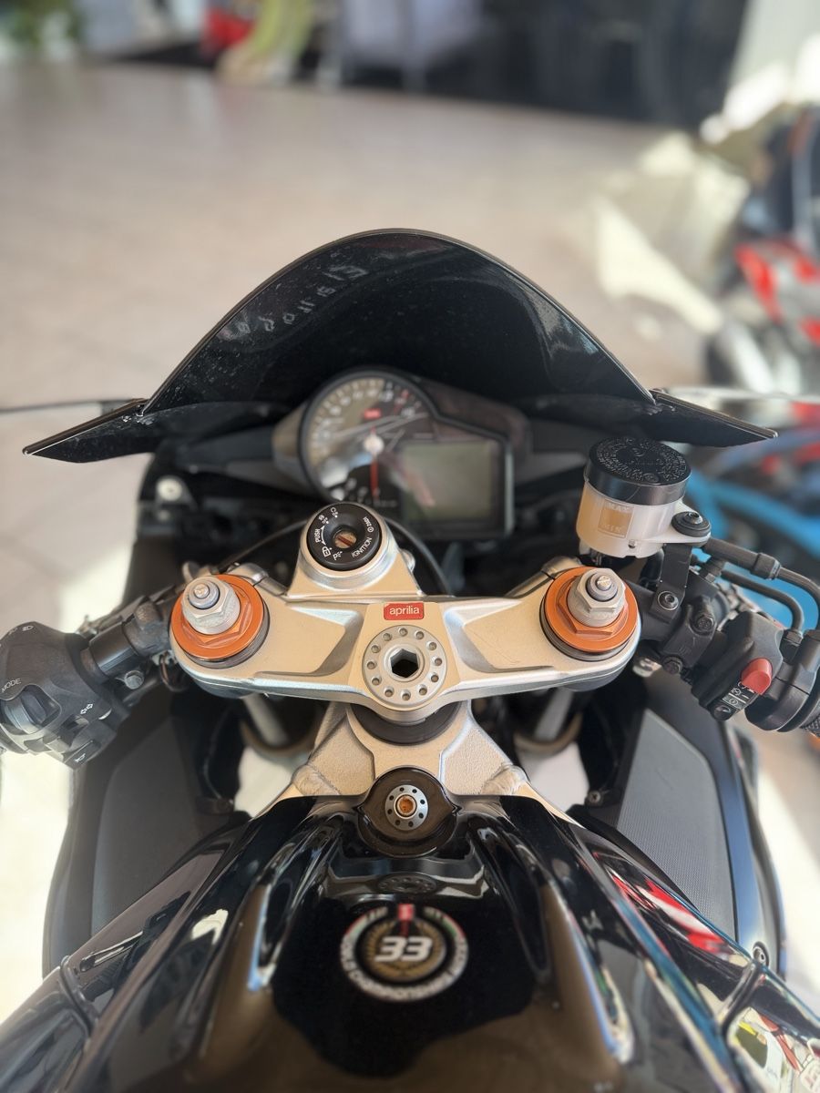 Aprilia Strada: Aprilia RSV4 1000 2012 – Usato da Etoy venduto da Sdx1312 3