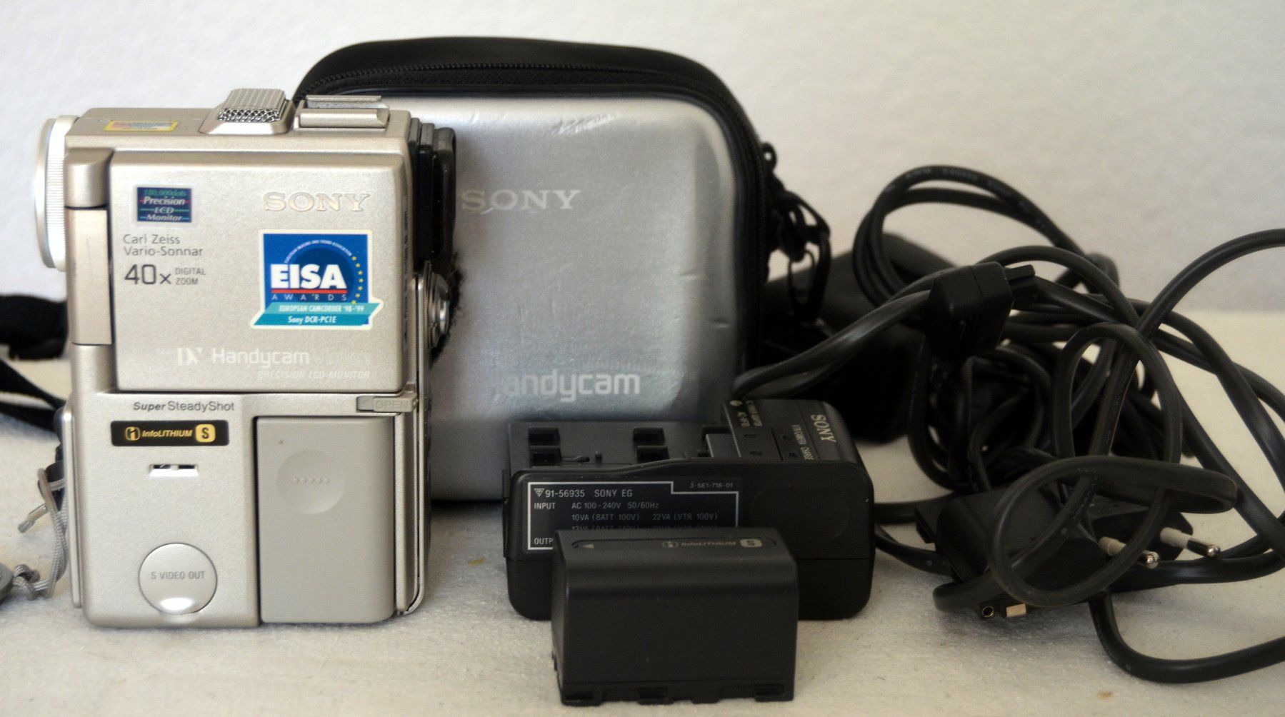 Sony Videocamere: Sony DCR-PC1 Camcorder MiniDV caméscope – Usato da Collonges venduto da arashee 1