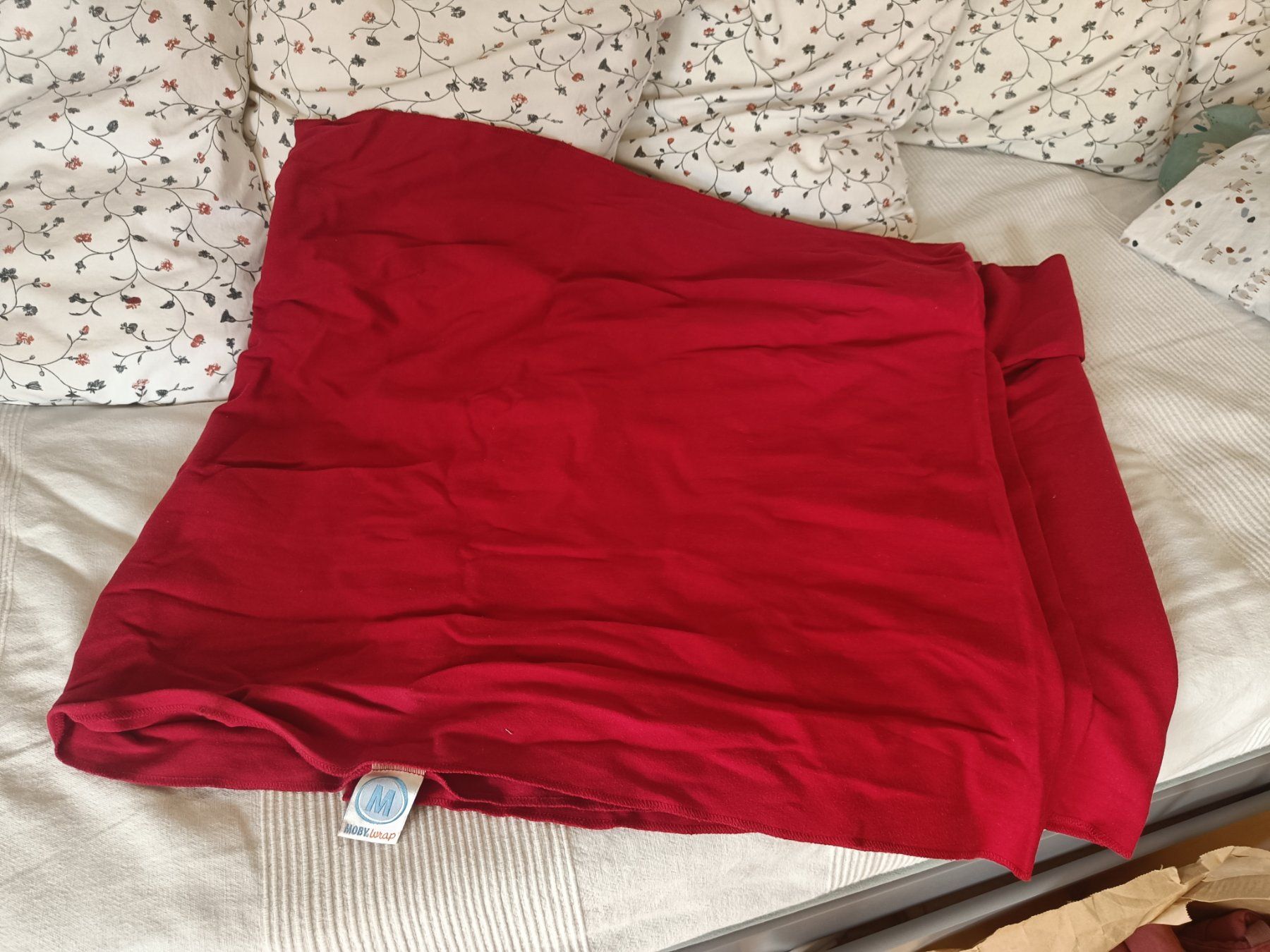 Moby Wrap Porte-bébés ventraux & dorsaux: Moby Wrap in rot – D'occasion à Zürich par atau