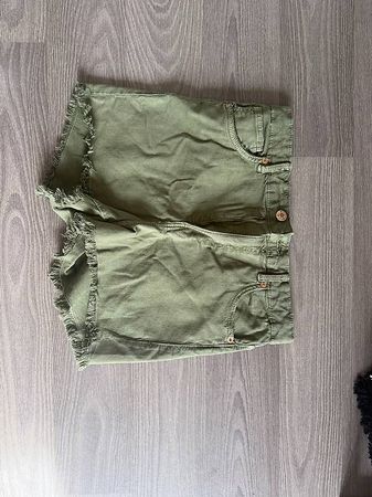 Short kaki taille haute effiloché  Bershka  Taille 42