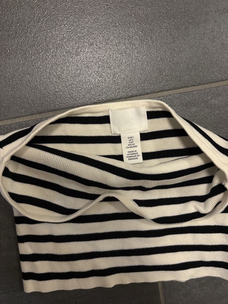 H&M Tops: H&M Tube Top in Rippstrick S – D'occasion à Rümlang par svent 2