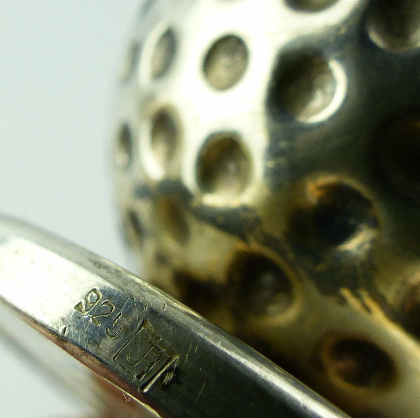 Apribottiglie & Tappi per chiusura: Golfball Silber Flaschenverschluss – Usato da Fehraltorf venduto da Swisscollector 4
